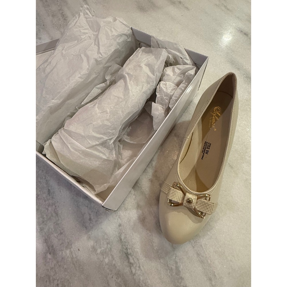 Womens Cream Bow Accent Ballet Flats w small heel Shoes Size 9M